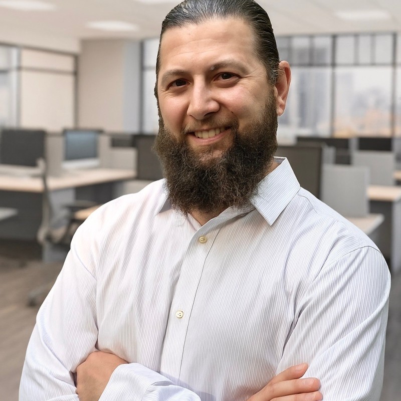 Portrait of Dan Dorion, CEO of White Glove Labs